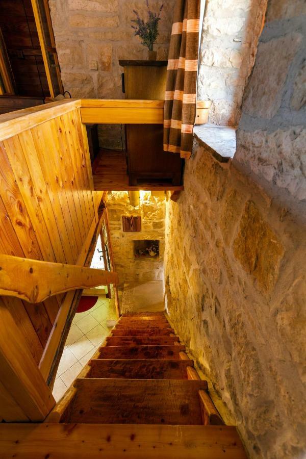 Old Small Stone House Zrnovo Exterior photo